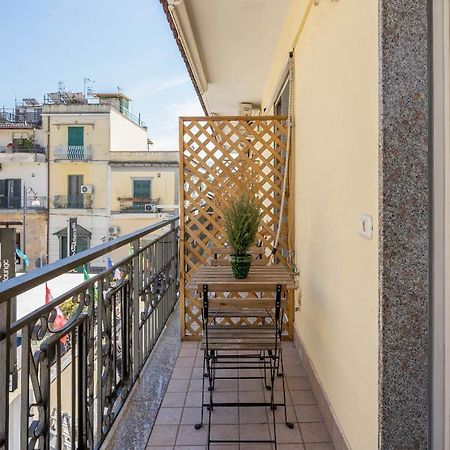 B&B Civico 8 Помпей Екстериор снимка