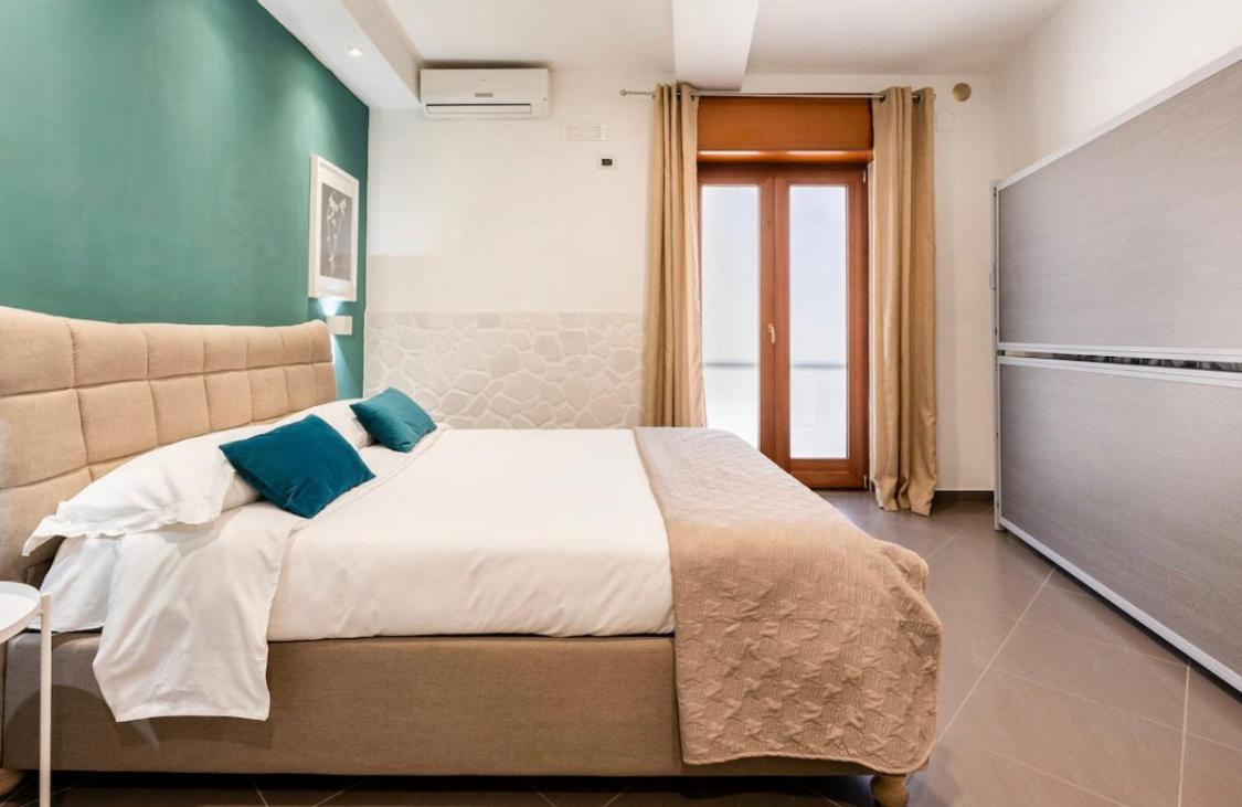 B&B Civico 8 Помпей Екстериор снимка