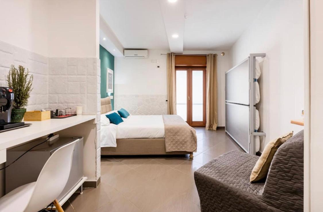 B&B Civico 8 Помпей Екстериор снимка
