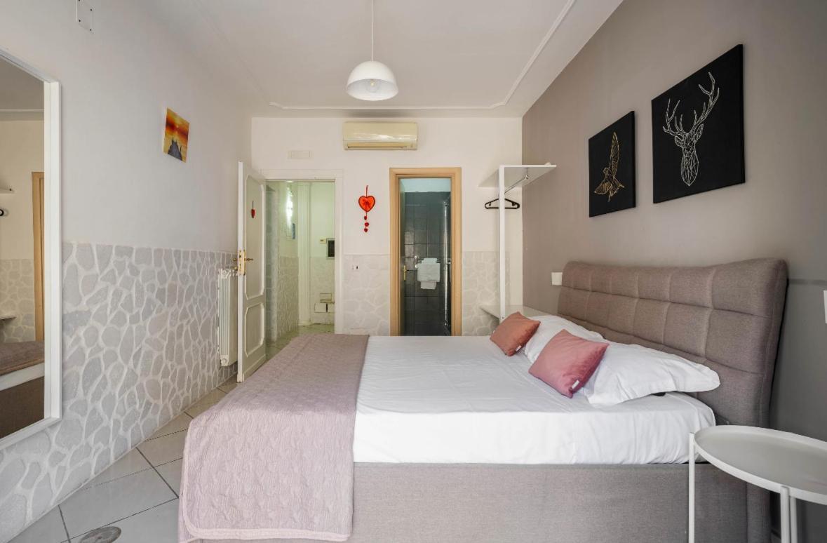 B&B Civico 8 Помпей Екстериор снимка